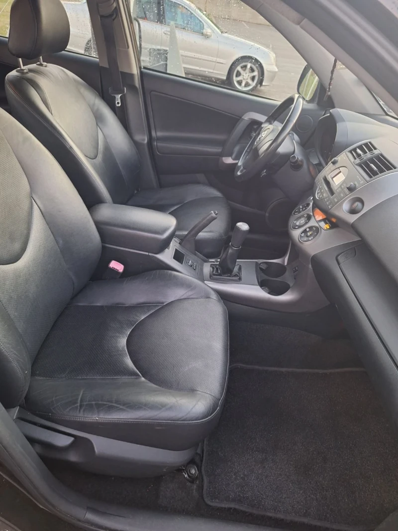 Toyota Rav4 2.0i 4x4, снимка 10 - Автомобили и джипове - 52217634
