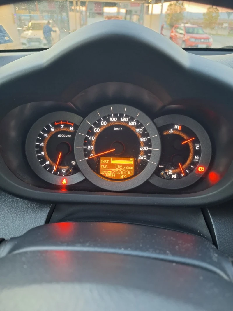 Toyota Rav4 2.0i 4x4, снимка 11 - Автомобили и джипове - 52217634