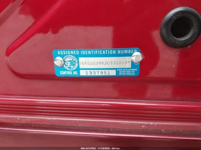 Jeep Grand cherokee TRACKHAWK 4X4 - изображение 9