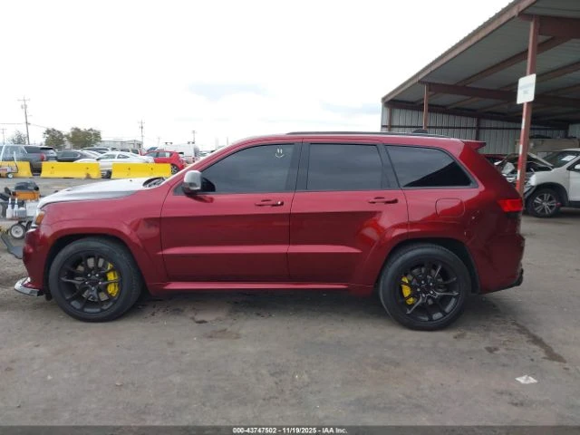 Jeep Grand cherokee TRACKHAWK 4X4, снимка 14 - Автомобили и джипове - 53460874