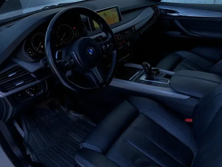 BMW X5 M* SPORT* ДИГИТАЛНО* ТАБЛО* HARMON* KARDON* LANE* , снимка 8 - Автомобили и джипове - 54564888