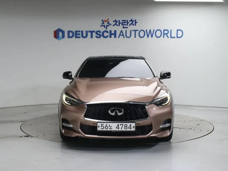 Infiniti Q30 2.0 EXCLUSIVE, снимка 3 - Автомобили и джипове - 54854388