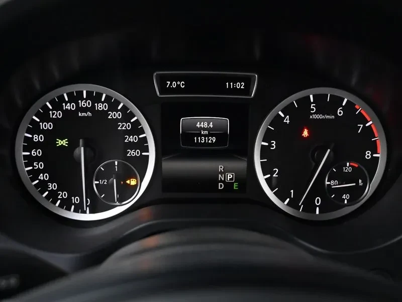 Infiniti Q30 2.0 EXCLUSIVE, снимка 8 - Автомобили и джипове - 54854388