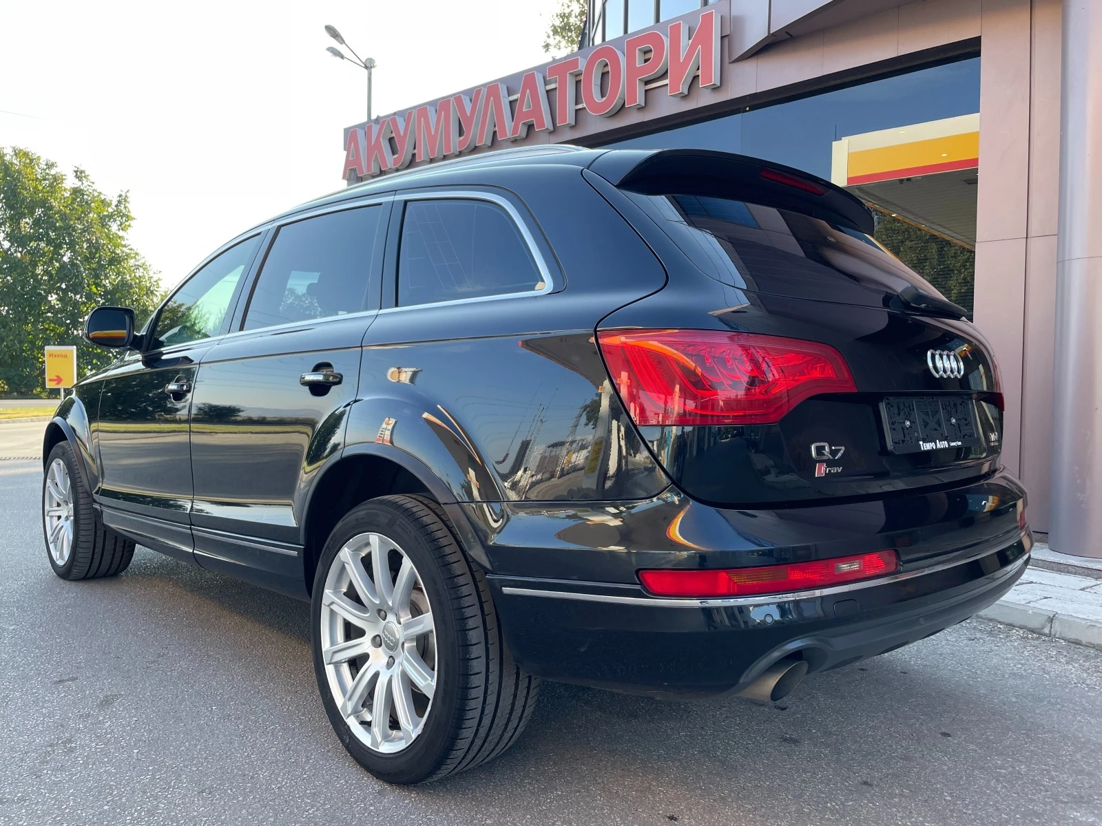 Audi Q7 3.0TDI-8ск.-7 места - изображение 4