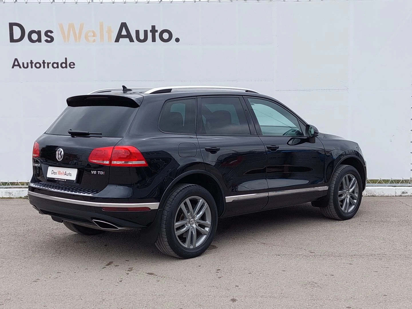 VW Touareg V6 TDI BMT 4MOTION - изображение 3