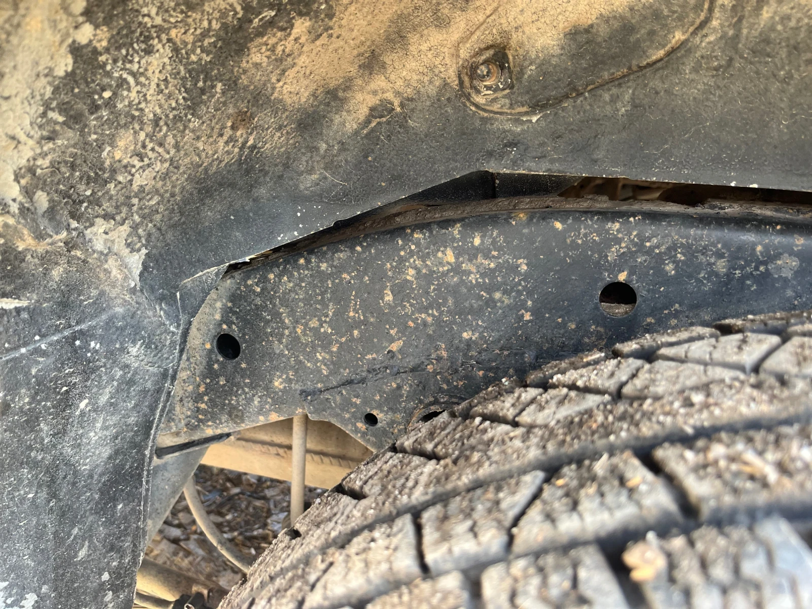 Nissan Terrano 3.0TDI - изображение 9