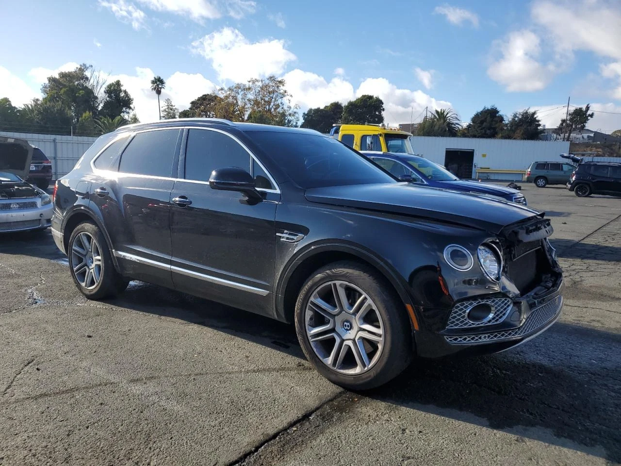 Bentley Bentayga W12 Signature AWD - изображение 4