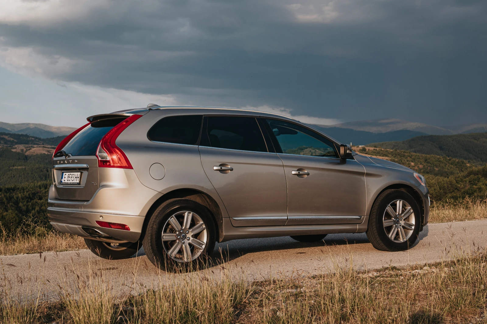 Volvo XC60 T6 Premier - изображение 3