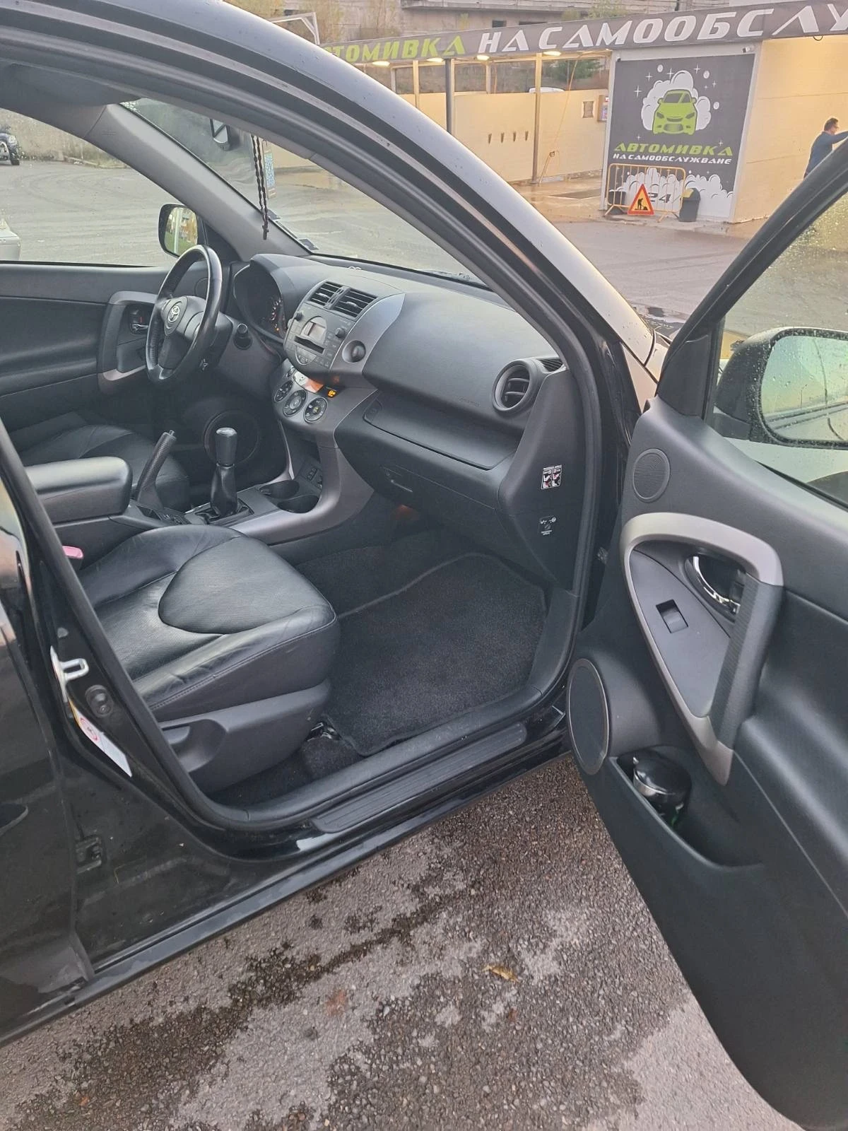 Toyota Rav4 2.0i 4x4 - изображение 9