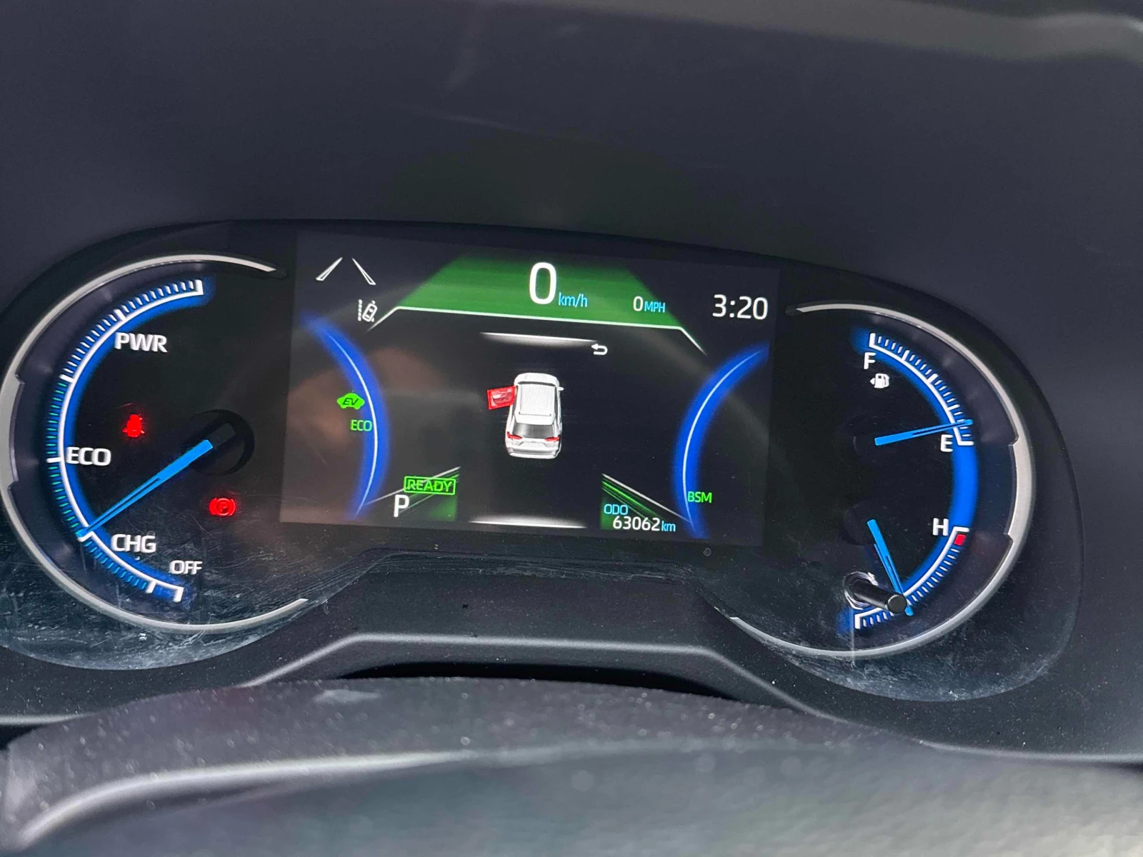 Toyota Rav4 HYBRID XSE * * CARFAX * * АВТО КРЕДИТ * *  - изображение 6