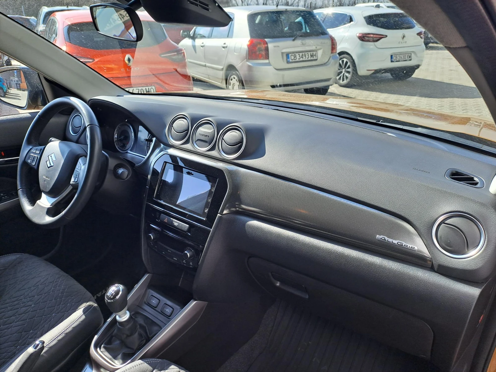 Suzuki Vitara 1.4 GLX  Booster Jet 4X4 HYBRID, снимка 16 - Автомобили и джипове - 53745353