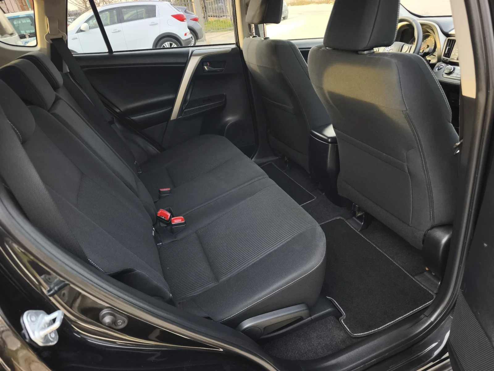 Toyota Rav4 2.0d 4x4 20 ANNIVERSARY FULL SERVICE NEW  | Mobile.bg � ����������� 12