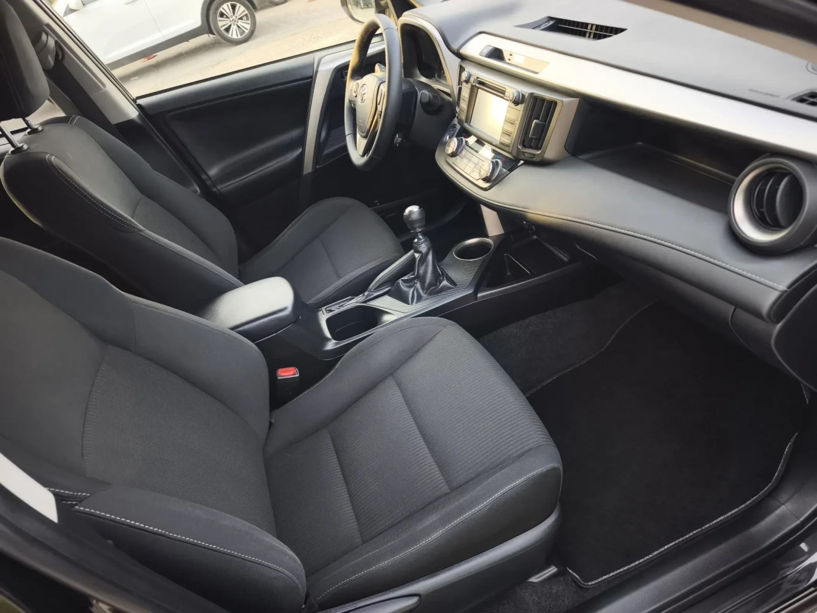 Toyota Rav4 2.0d 4x4 20 ANNIVERSARY FULL SERVICE NEW  | Mobile.bg � ����������� 10