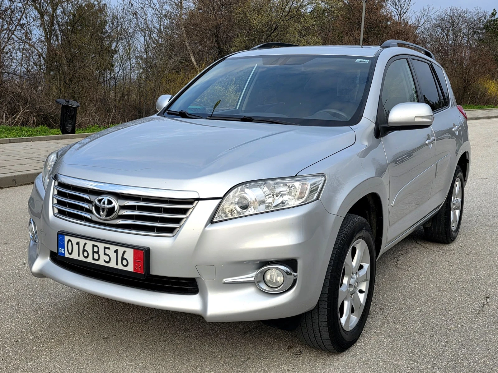 Toyota Rav4 Фейслифт, Вс.екстри, Сервизна история , снимка 5 - Автомобили и джипове - 53967567