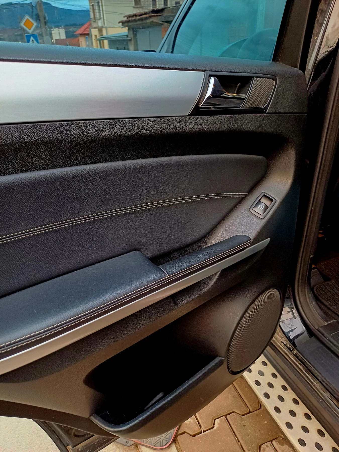 Mercedes-Benz ML 350, снимка 14 - Автомобили и джипове - 54048793