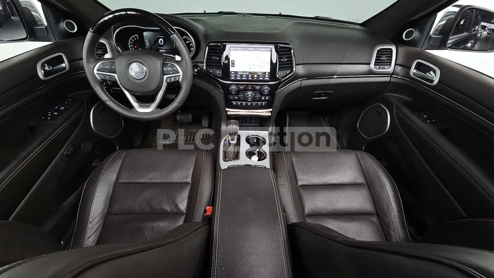 Jeep Grand cherokee * SUMMIT * DISTRONIC * ОБДУХВАНЕ * HARMAN KARDON, снимка 8 - Автомобили и джипове - 54292300