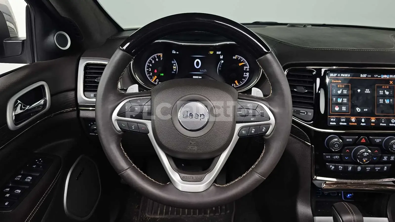 Jeep Grand cherokee * SUMMIT * DISTRONIC * ОБДУХВАНЕ * HARMAN KARDON, снимка 7 - Автомобили и джипове - 54292300