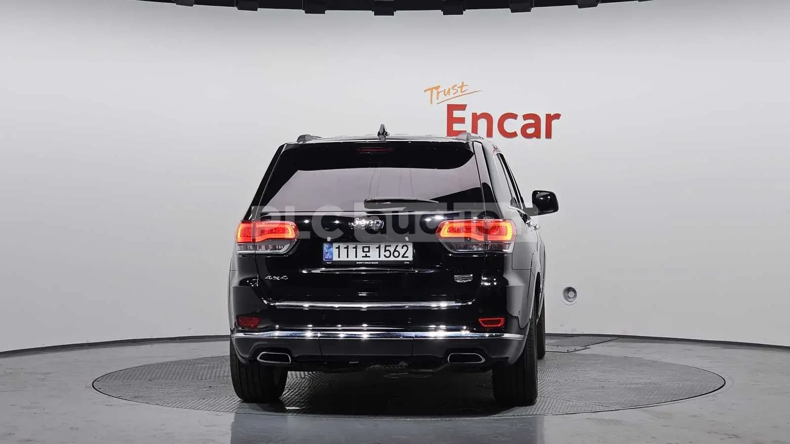 Jeep Grand cherokee * SUMMIT * DISTRONIC * ОБДУХВАНЕ * HARMAN KARDON, снимка 4 - Автомобили и джипове - 54292300