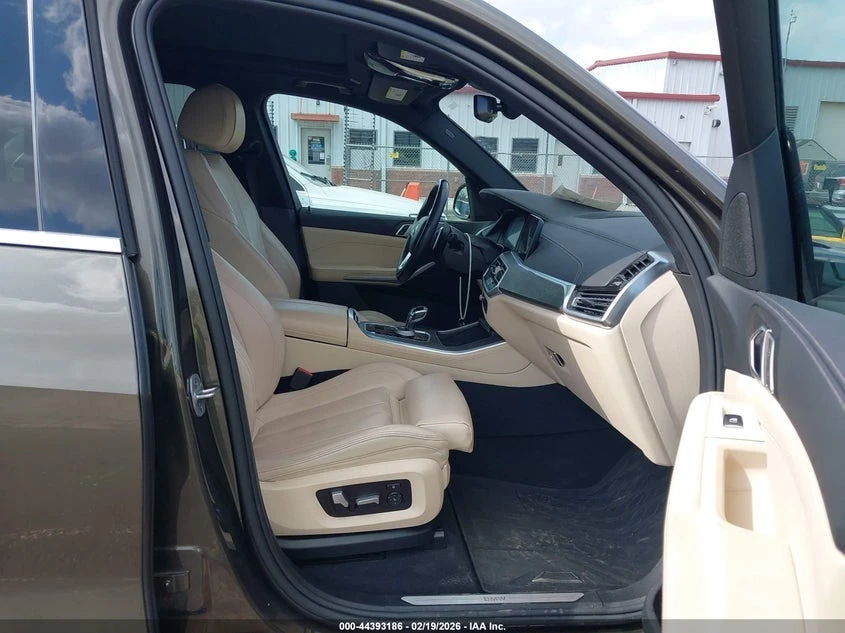 BMW X5 360 Cam, HeadUp, снимка 10 - Автомобили и джипове - 54570309