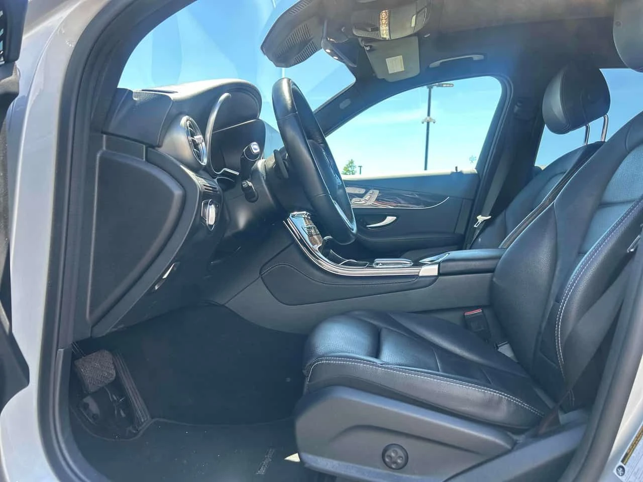 Mercedes-Benz GLC 300 4MATIC/360/ПАНОРАМА/ПОДГРЕВИ, снимка 7 - Автомобили и джипове - 54861937