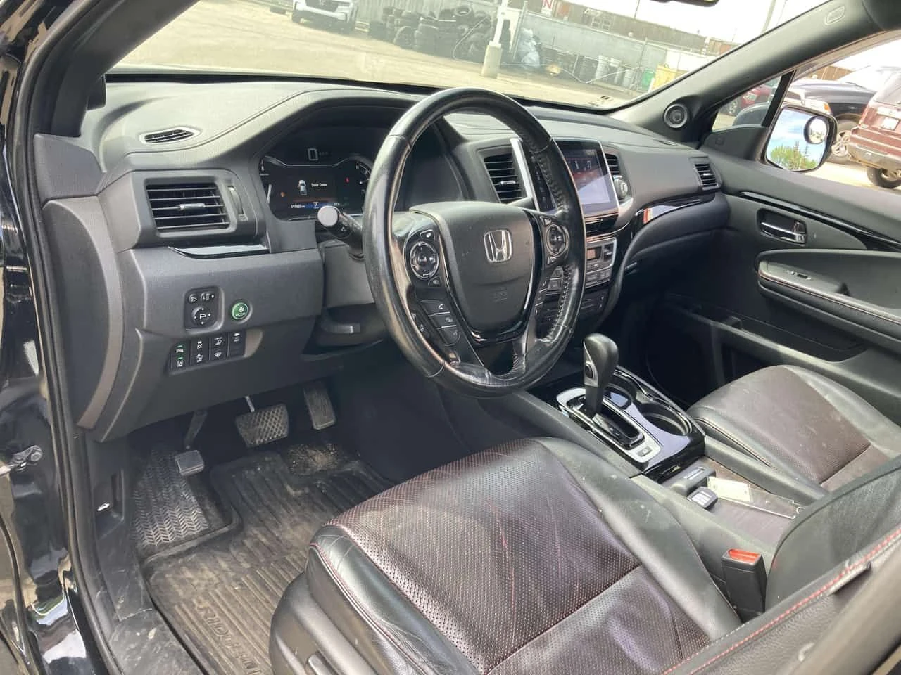 Honda Ridgeline * Black Edition * АВТОКРЕДИТ БЕЗ ПЪРВОНАЧАЛНА* , снимка 5 - Автомобили и джипове - 54903442
