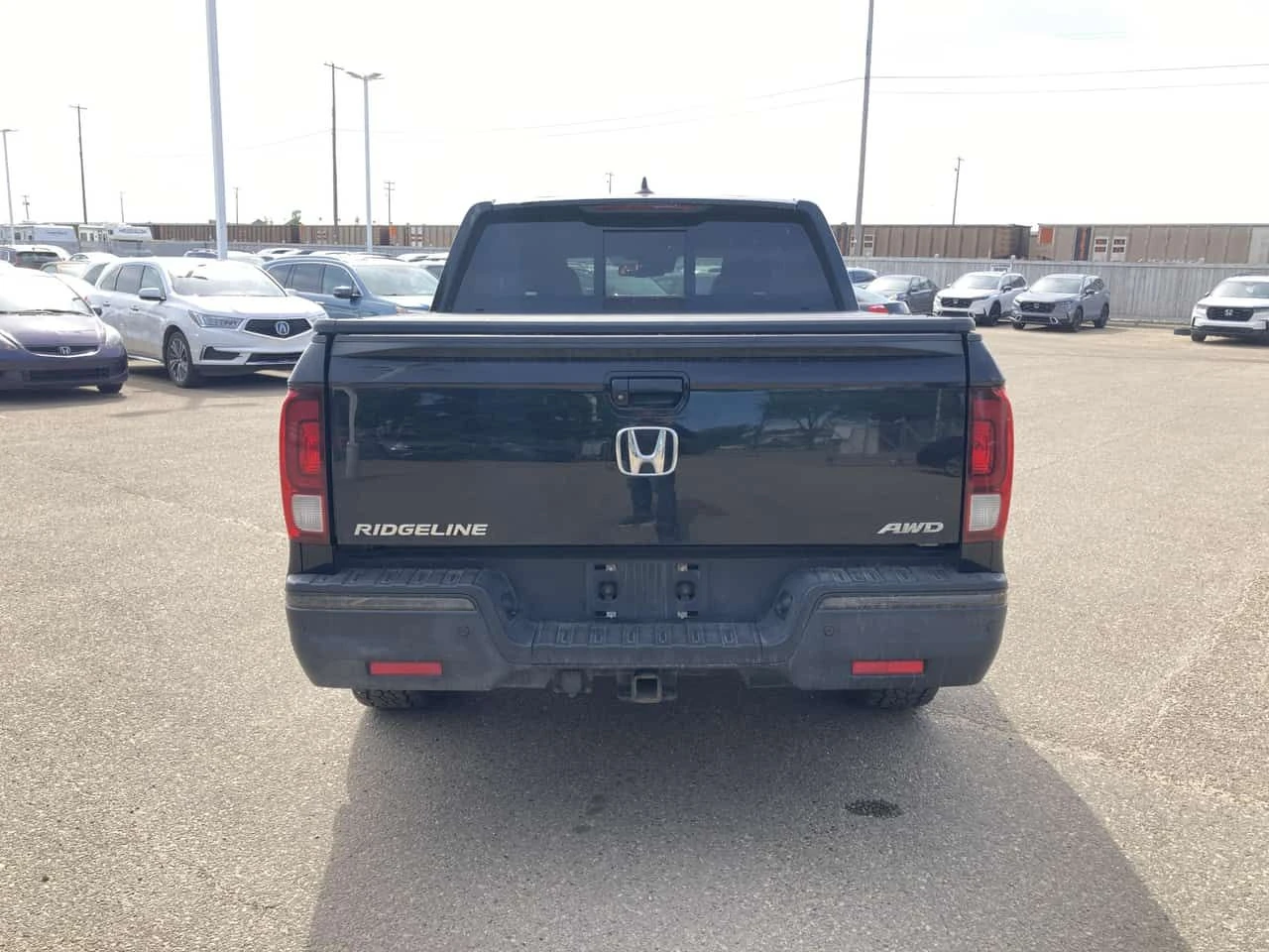 Honda Ridgeline * Black Edition * АВТОКРЕДИТ БЕЗ ПЪРВОНАЧАЛНА* , снимка 4 - Автомобили и джипове - 54903442