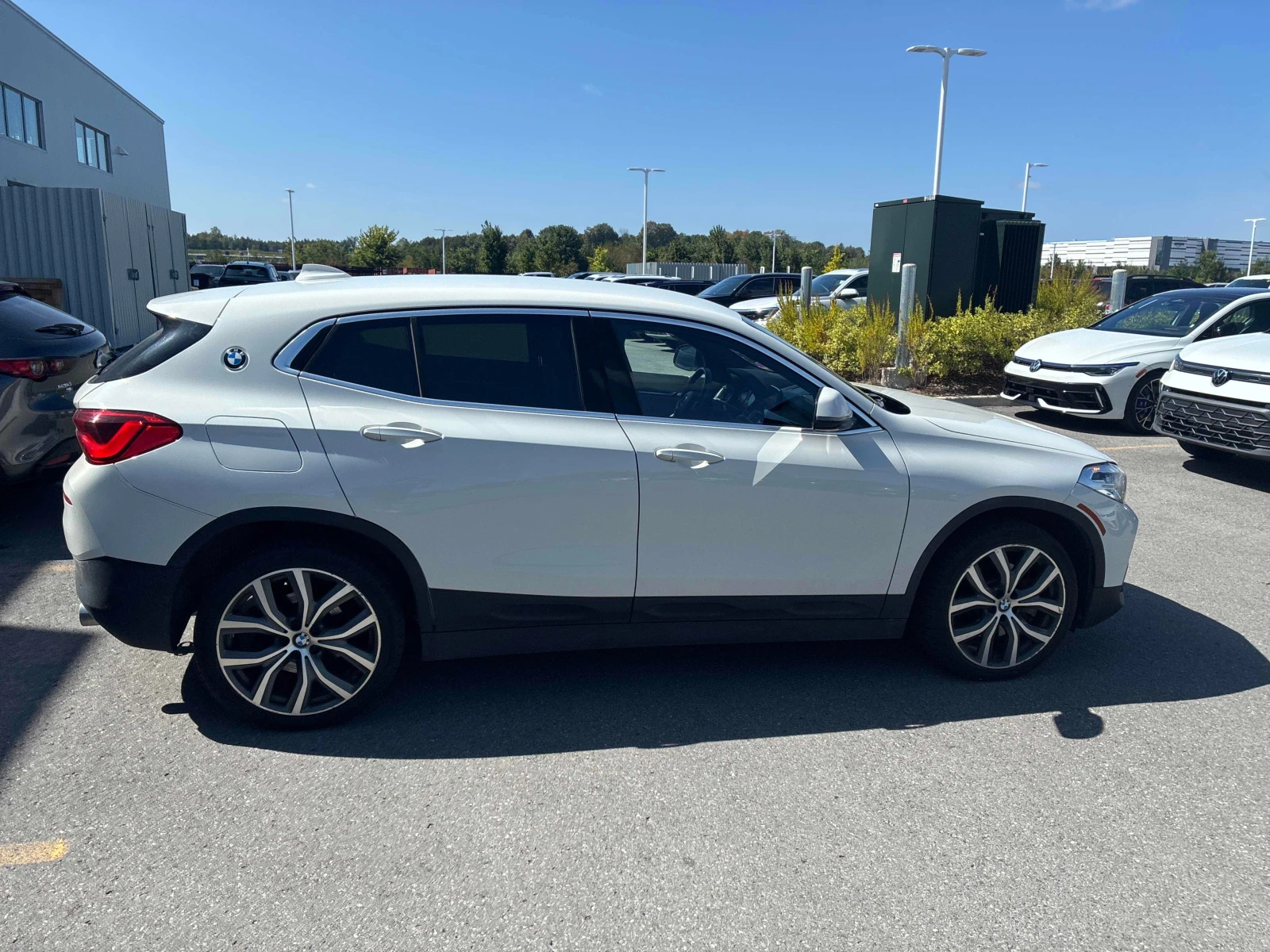 BMW X2 * xDrive28i * АВТОКРЕДИТ * ГЛАВНО ПРЕДСТАВИТЕЛСТВО, снимка 4 - Автомобили и джипове - 56132959