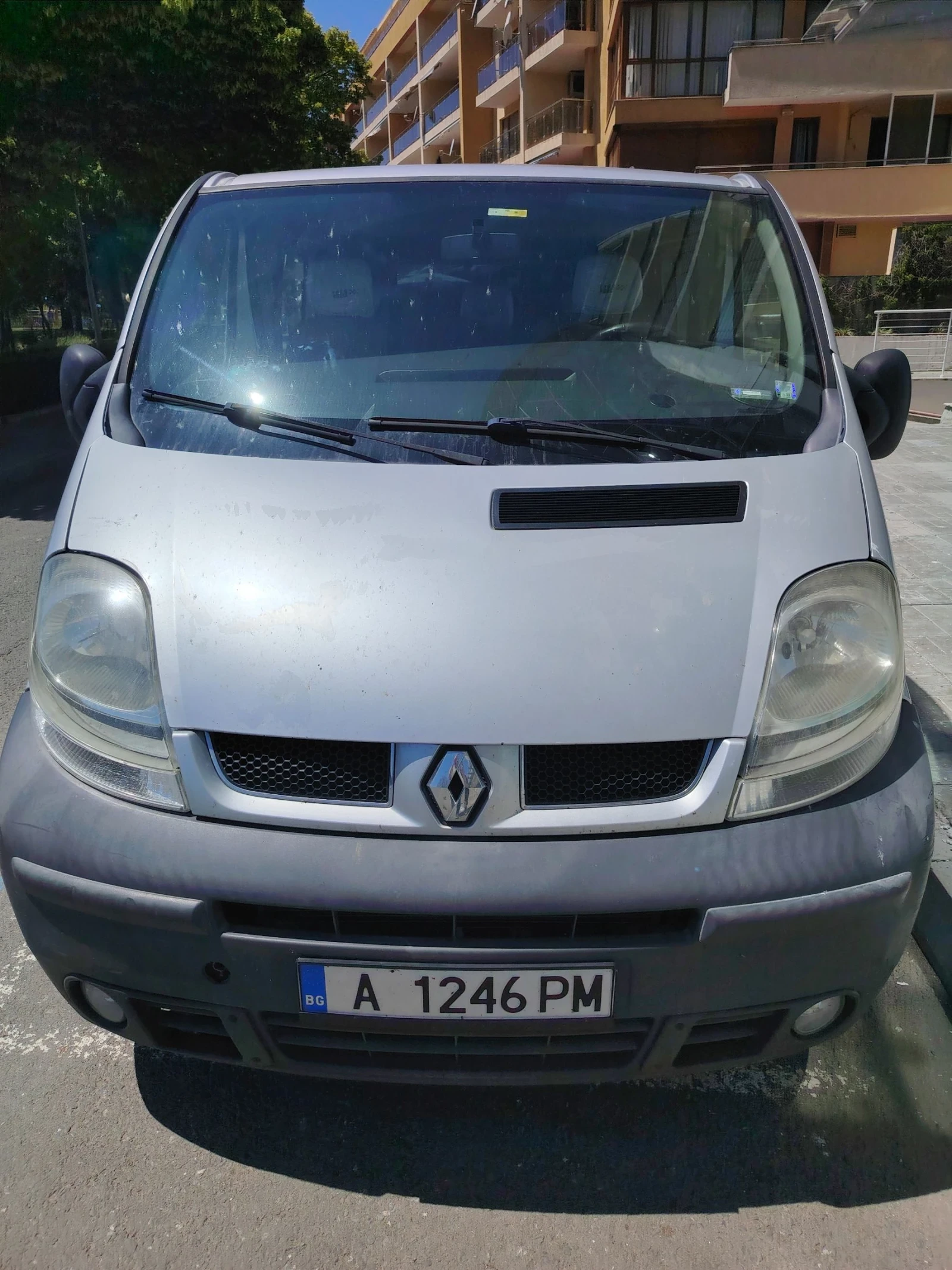 Renault Trafic 2.4 дизел 8+ 1 места  - изображение 8
