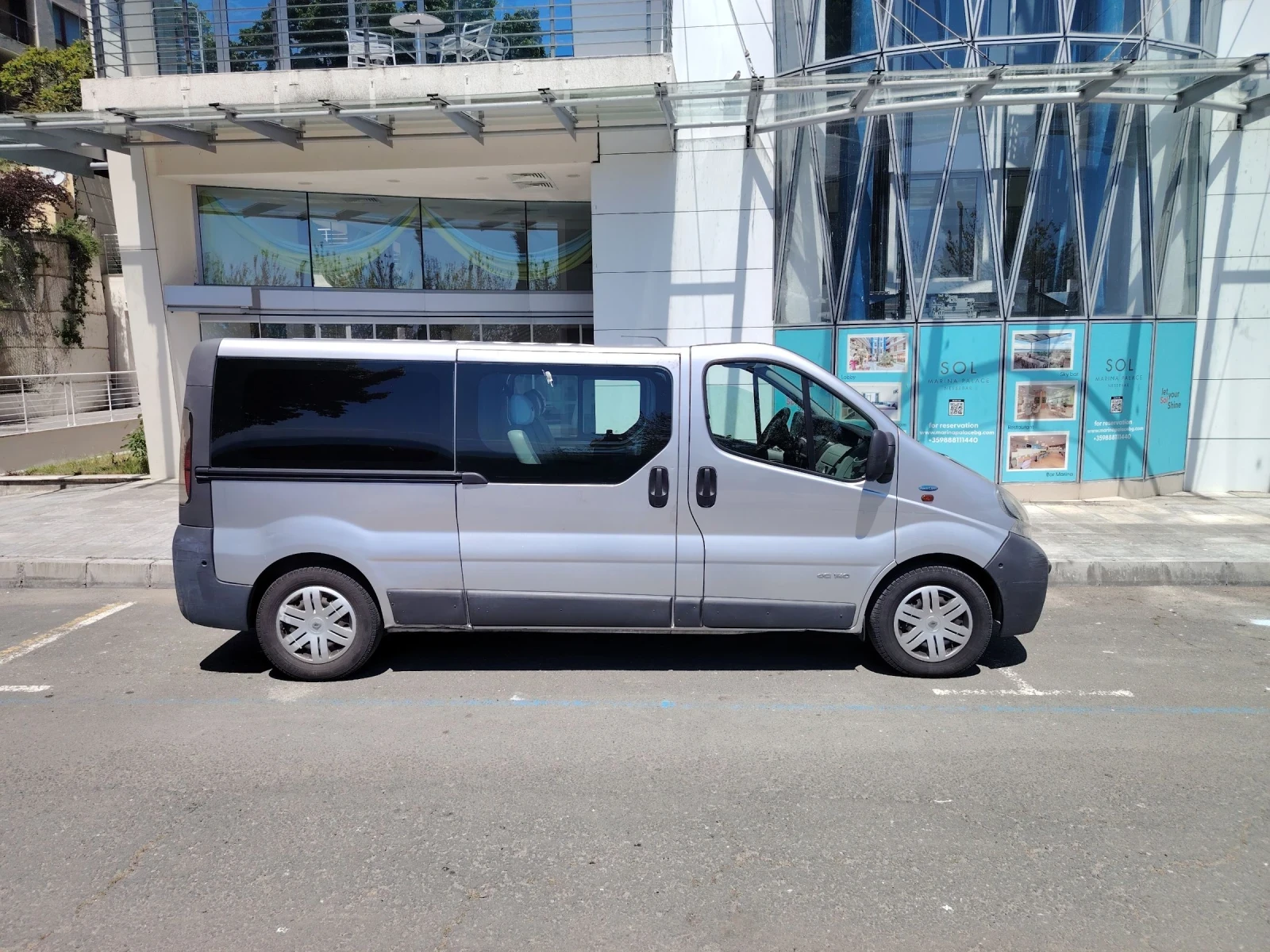 Renault Trafic 2.4 дизел 8+ 1 места  - изображение 3