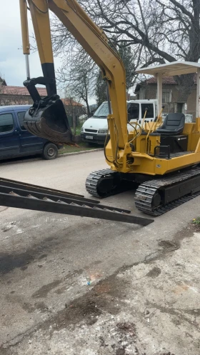      Komatsu 20