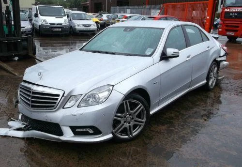 Рама и Каросерия за Mercedes-Benz E 250, снимка 1 - Части - 22411039