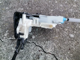 Audi A3 Оборудване за врата , снимка 15