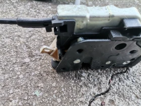 Audi A3 Оборудване за врата  - 50 € / 97.79 лв. - 85004844 16