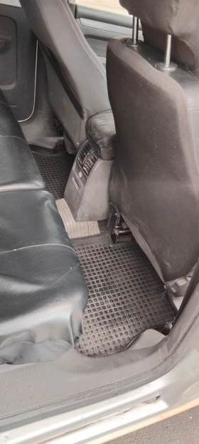 VW Caddy 2.0 i /109 hp / 6+ 1/ГАЗ-МЕТАН | Auto.bg — изображение 6