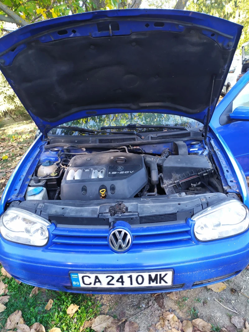 VW Golf 1.8, снимка 4 - Автомобили и джипове - 48343493