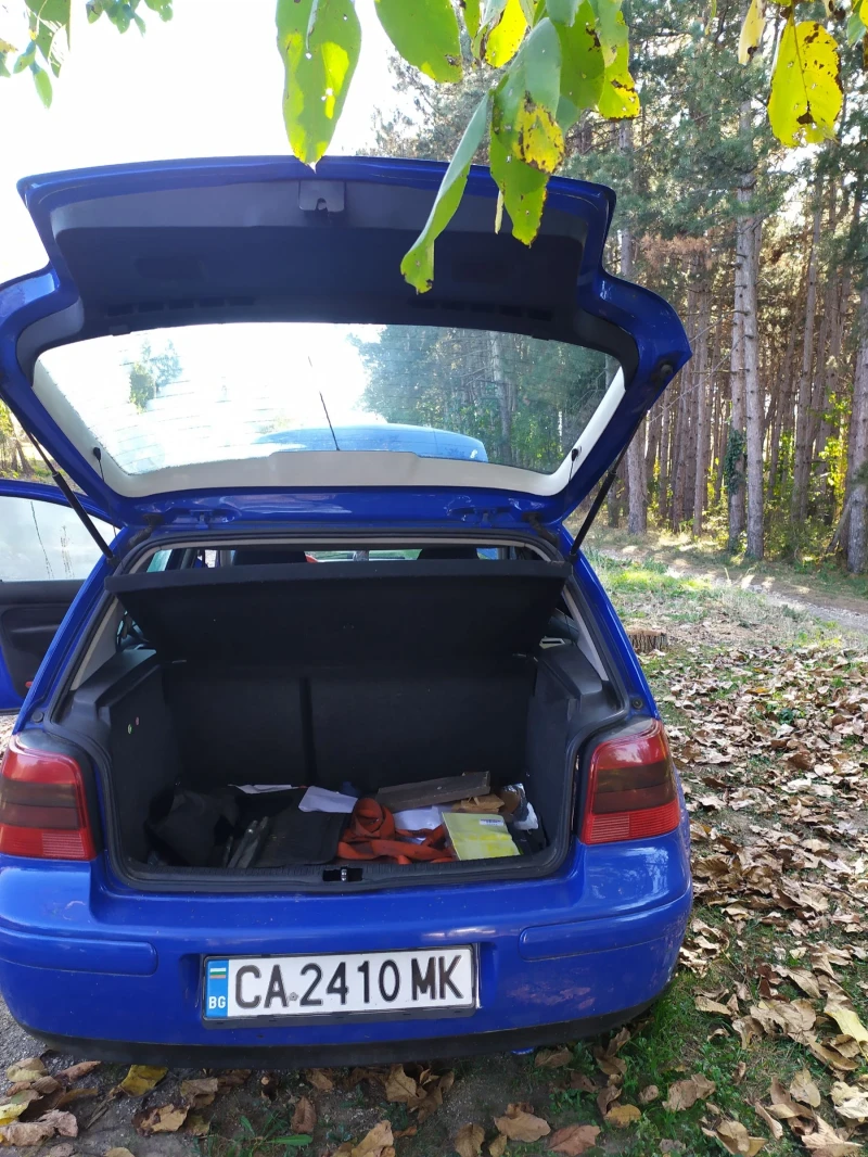 VW Golf 1.8, снимка 6 - Автомобили и джипове - 48343493