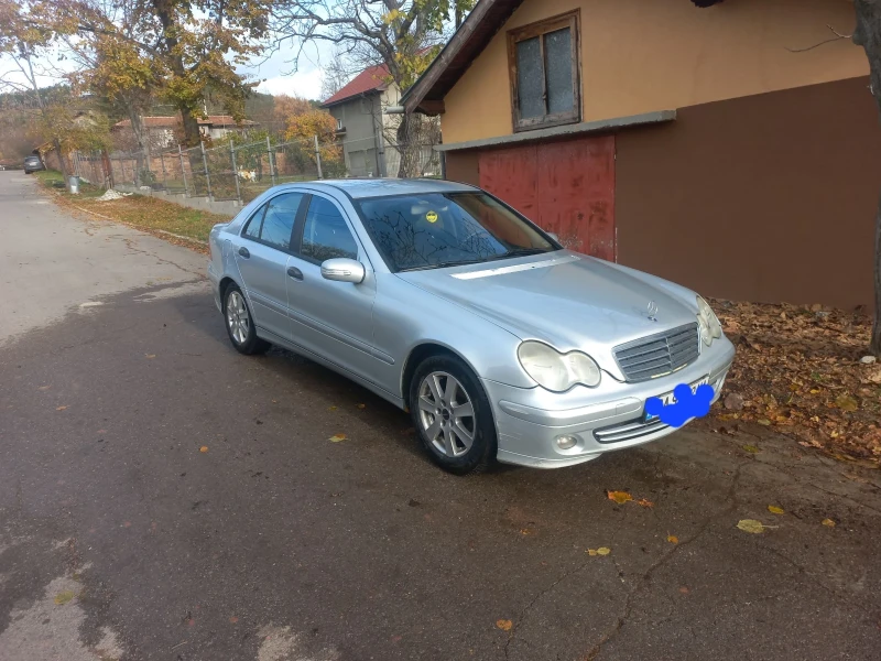 Mercedes-Benz C 220, снимка 12 - Автомобили и джипове - 48524221