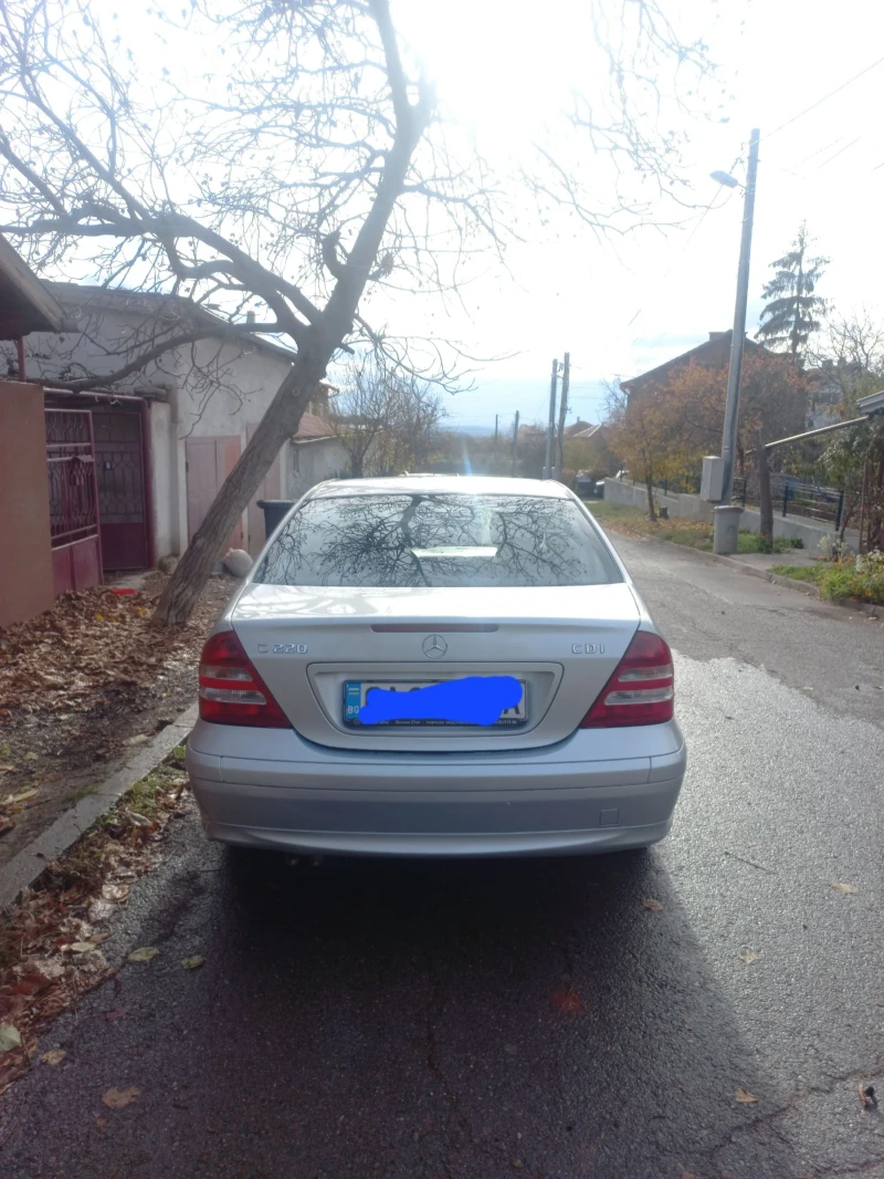 Mercedes-Benz C 220, снимка 10 - Автомобили и джипове - 48524221