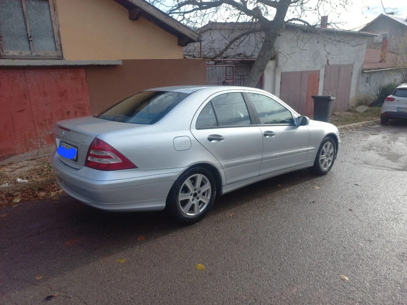 Mercedes-Benz C 220, снимка 11 - Автомобили и джипове - 48524221