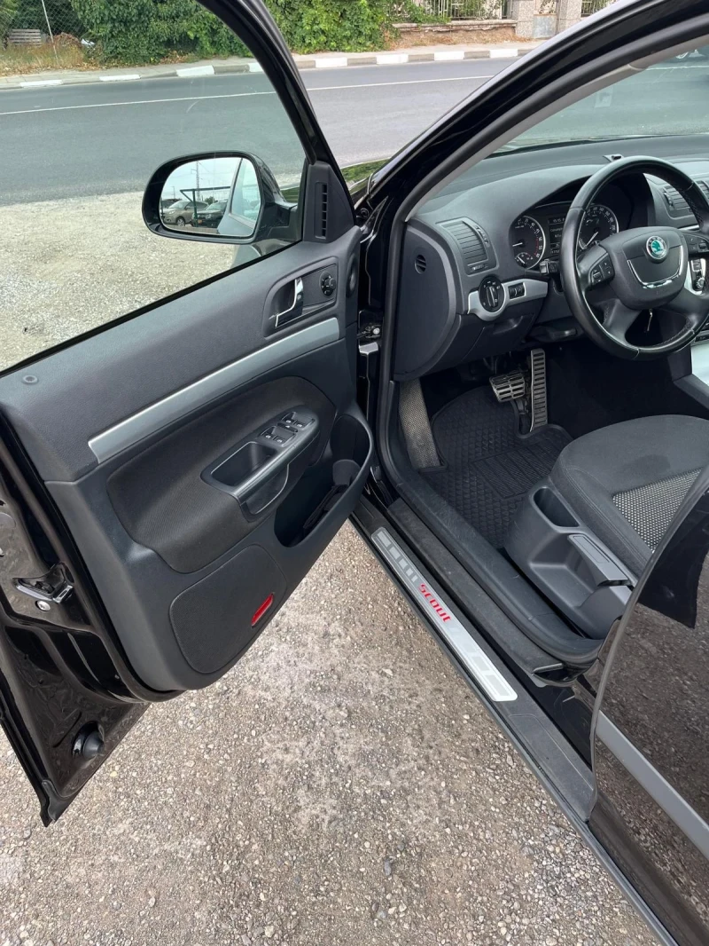Skoda Octavia Scout , снимка 5 - Автомобили и джипове - 51463888
