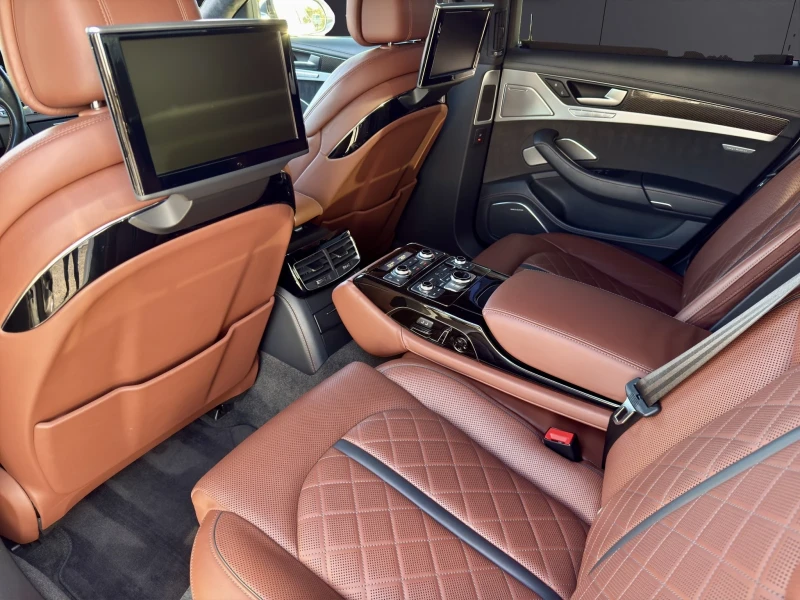 Audi S8 CERAMIC* B&O* DISTR* 360 CAM* KEYLESS* 3xTV* HUD* , снимка 16 - Автомобили и джипове - 52120795