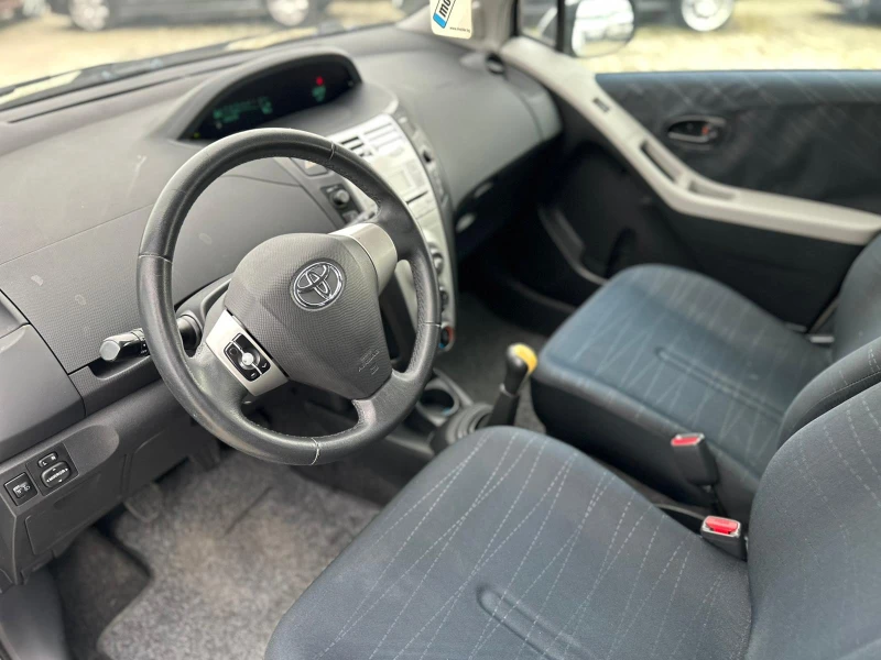 Toyota Yaris / 1.0I / EURO 4 / , снимка 8 - Автомобили и джипове - 52334929