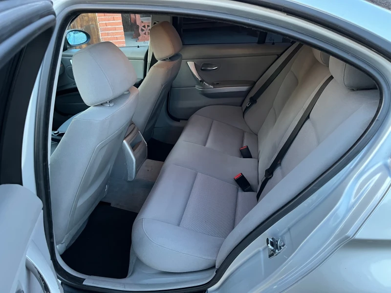 BMW 320 i газов инжекцион, снимка 7 - Автомобили и джипове - 52879303