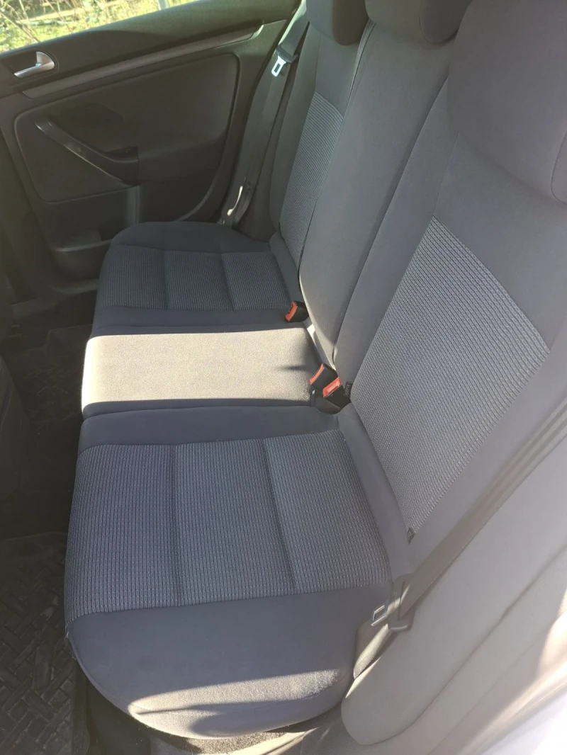 VW Golf Variant 1.9 TDI, снимка 10 - Автомобили и джипове - 52943345