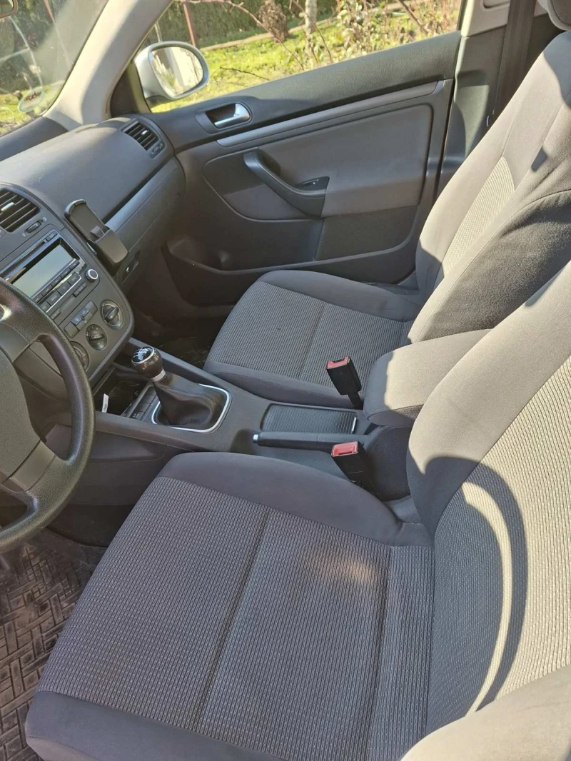 VW Golf Variant 1.9 TDI, снимка 9 - Автомобили и джипове - 52943345