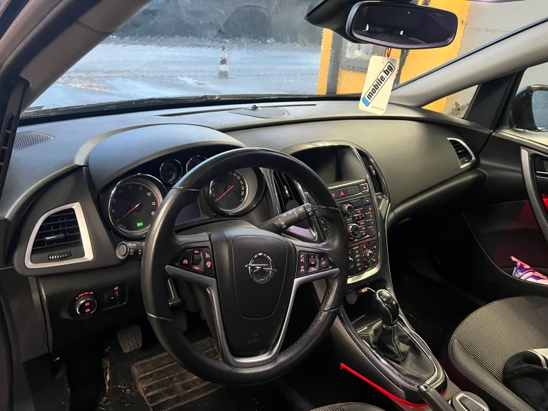 Opel Astra 1.4I.  TURBO, снимка 6 - Автомобили и джипове - 52985497