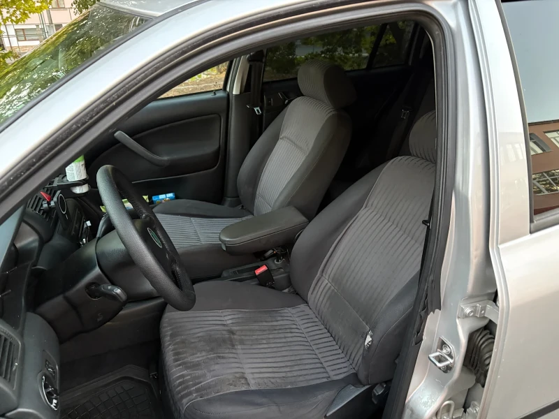 Skoda Octavia, снимка 15 - Автомобили и джипове - 53048396