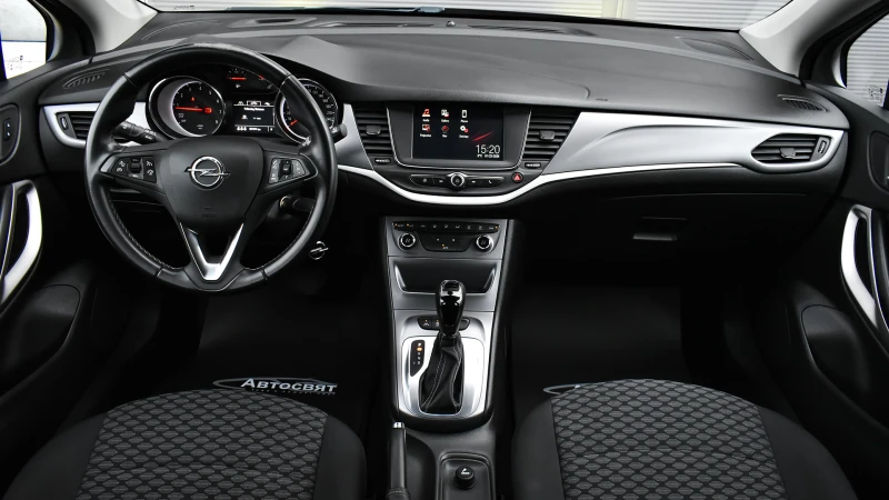 Opel Astra 1.4 SIDI Turbo Edition Automatic, снимка 12 - Автомобили и джипове - 53231727
