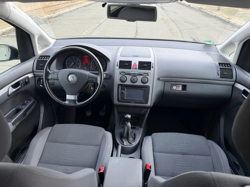 VW Touran 7-МЕСТЕН УНИКАТ, снимка 9 - Автомобили и джипове - 53420232