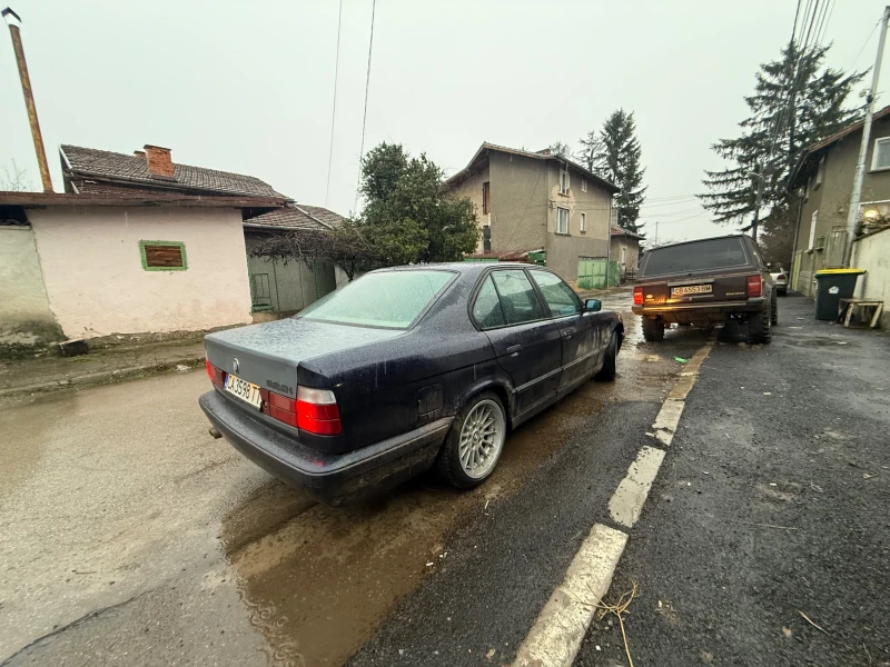 BMW 520, снимка 4 - Автомобили и джипове - 53513819